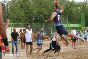 برگزاری مسابقات هندبال ساحلی هفته فرهنگی اصفهان